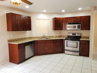 1437 Dandelion Ln, West Palm Beach, FL 33415 - photo 3