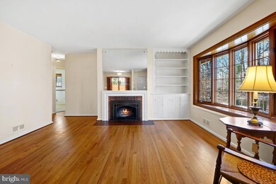 10507 Drumm Ave, Kensington, MD 20895 - photo 3