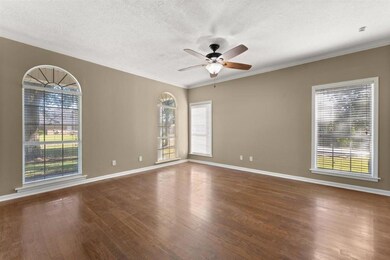 335 W Presidential Cir, Lake Charles, LA 70611 - photo 4