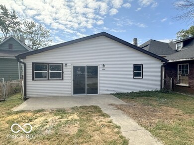 530 W Franklin St, Shelbyville, IN 46176 - photo 5