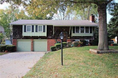 7102 Garnett St, Shawnee, KS 66203 - photo 2