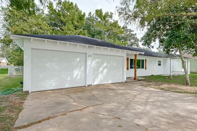 315 S 8th St, Beasley, TX 77417 - photo 4