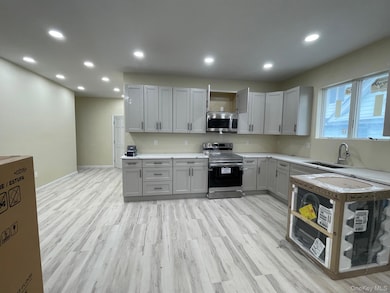 136 Park Ave unit 2 A, Mount Vernon, NY 10550 - photo 6