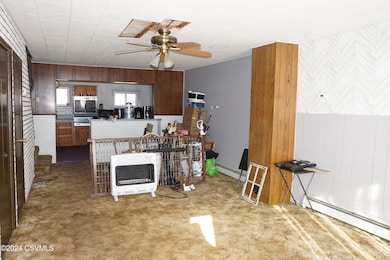 Living Room (2)