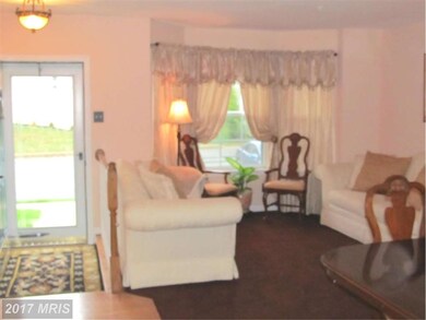 1323 Walkabout Ct, Sykesville, MD 21784 - photo 3