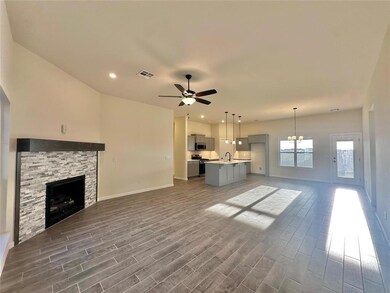 18325 Austin Ct, Edmond, OK 73012 - photo 4