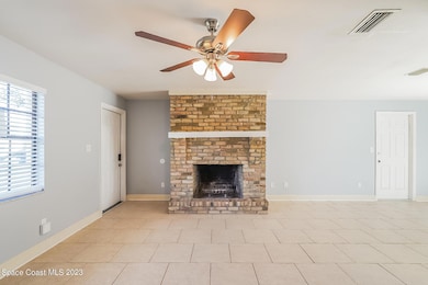 018-photo-living-room-12783945