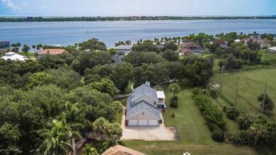 2225 Royal Oaks-39