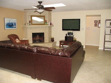 family room off kitchen
