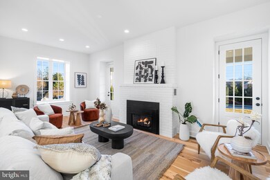 305 Hamlet Cir, Berwyn, PA 19312 - photo 4