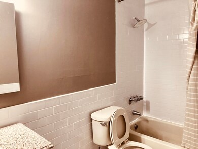 BATHROOM WILLOW