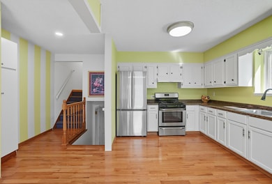 1532 Larpenteur Ave E, Saint Paul, MN 55109 - photo 2