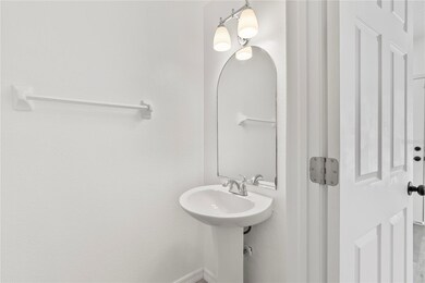 8646 Hunters Key Cir, Tampa, FL 33647 - photo 5