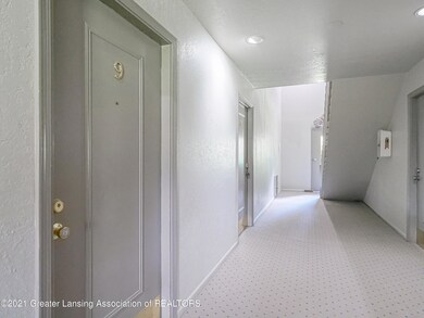 5400_Maple_Ridge_#9-3