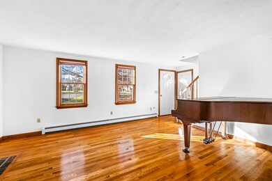 23 Meadowood Ln, East Falmouth, MA 02536 - photo 3