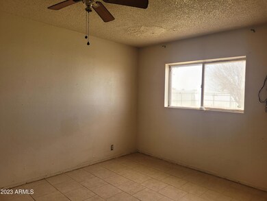 4818 E Appaloosa Dr, Eloy, AZ 85131 - photo 4
