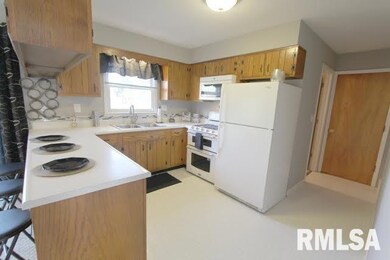 4734 N Koerner Rd, Peoria, IL 61615 - photo 4