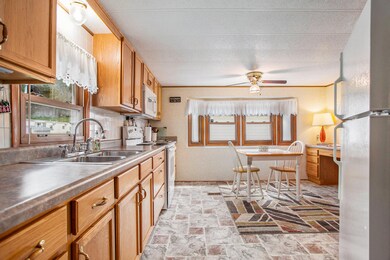 009_284_paradise_island_dr_coldwater_mi_