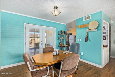 0005-06 - Desert Hills