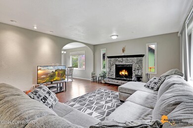 Living Room w/Fireplace