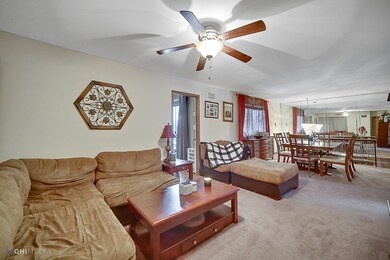 14716 Karlov Ave unit 2, Midlothian, IL 60445 - photo 3