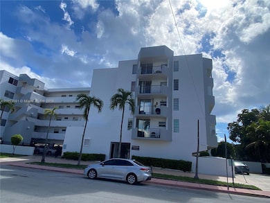 7921 Byron Ave unit 507, Miami Beach, FL 33141 - photo 3