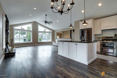 Beautiful Open Concept