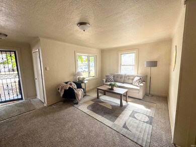 2327 N Bell St, Kokomo, IN 46901 - photo 3