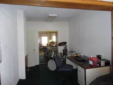 127 W Wabash St, Bluffton, IN 46714 - photo 5