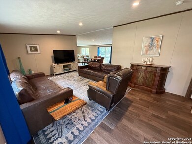 450 Mills Ln, Pipe Creek, TX 78063 - photo 2