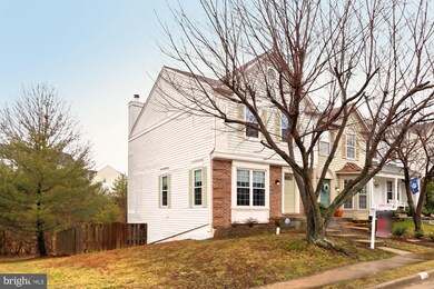 16848 Jed Forest Ln, Woodbridge, VA 22191 - photo 4