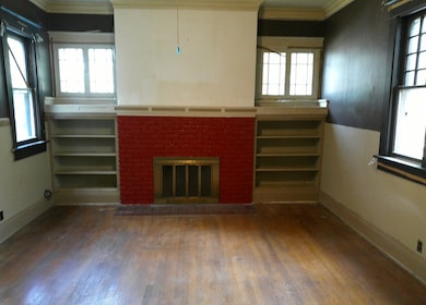 958 W William St, Decatur, IL 62522 - photo 2