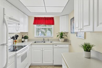 9200 Midnight Pass Rd unit 25, Sarasota, FL 34242 - photo 2