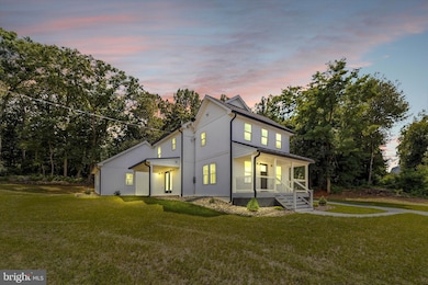 14241 Ritchie Rd, Cascade, MD 21719 - photo 2