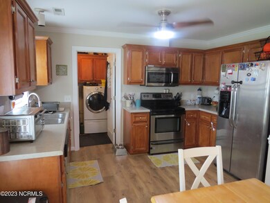 3805 St Augustine Dr, Greenville, NC 27834 - photo 5