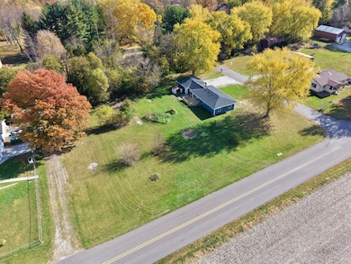 315 Holly Dr, Walkerton, IN 46574 - photo 3