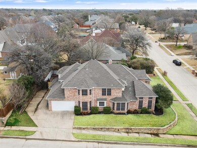 1001 Carousel Dr, Bedford, TX 76021 - photo 3