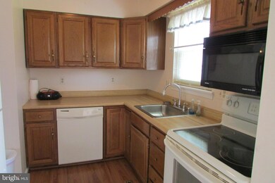 1623 Brimfield Cir, Sykesville, MD 21784 - photo 5