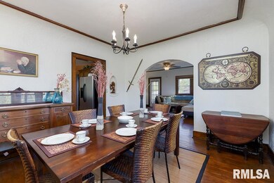 2356 E Locust St, Davenport, IA 52803 - photo 7