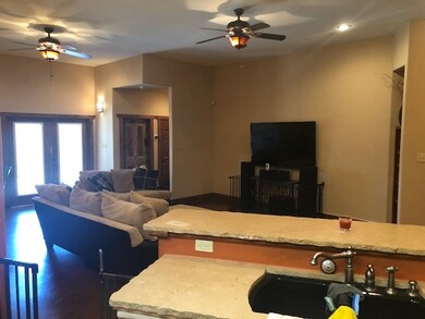 508 Scissor Trail Cir, Laredo, TX 78045 - photo 5