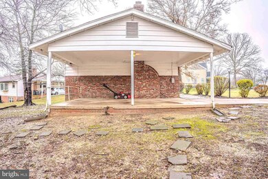 1917 Hull Rd, Vienna, VA 22182 - photo 5