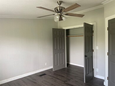 1418 Austin St, Bay City, TX 77414 - photo 6