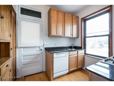 2217 W Ainslie St unit 2, Chicago, IL 60625 - photo 4