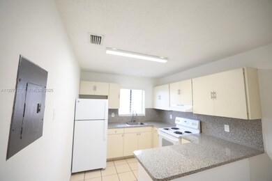 6165 W 22nd Ct unit 202, Hialeah, FL 33016 - photo 2