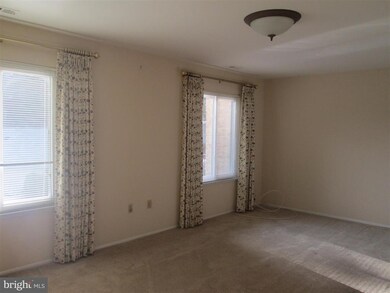 15042 Haslemere Ct, Silver Spring, MD 20906 - photo 4