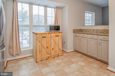 6352 Jacobs Ct, Sykesville, MD 21784 - photo 4