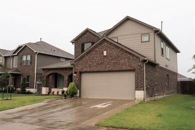718 Rim Water Dr, Alvin, TX 77511 - photo 3