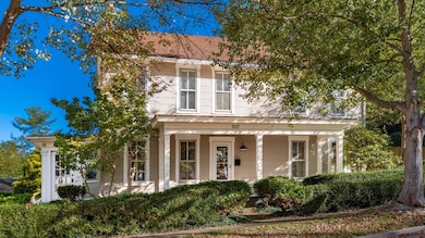 327 E Elm St, Granville, OH 43023 - photo 2