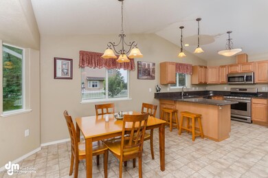 Kitchen & Dining Room