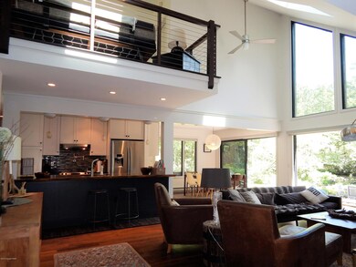 2228 Hillcrest Dr, Pocono Pines, PA 18350 - photo 4